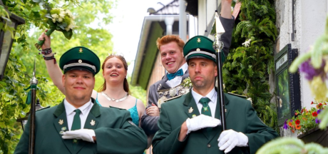 Seite 1 XARA  A MODERN WEB SOLUTION